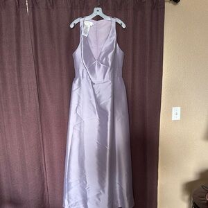 Elegant Lavender Sleeveless Dress